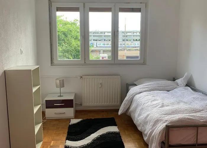 Apartamento En Face De La Gare De St-louis